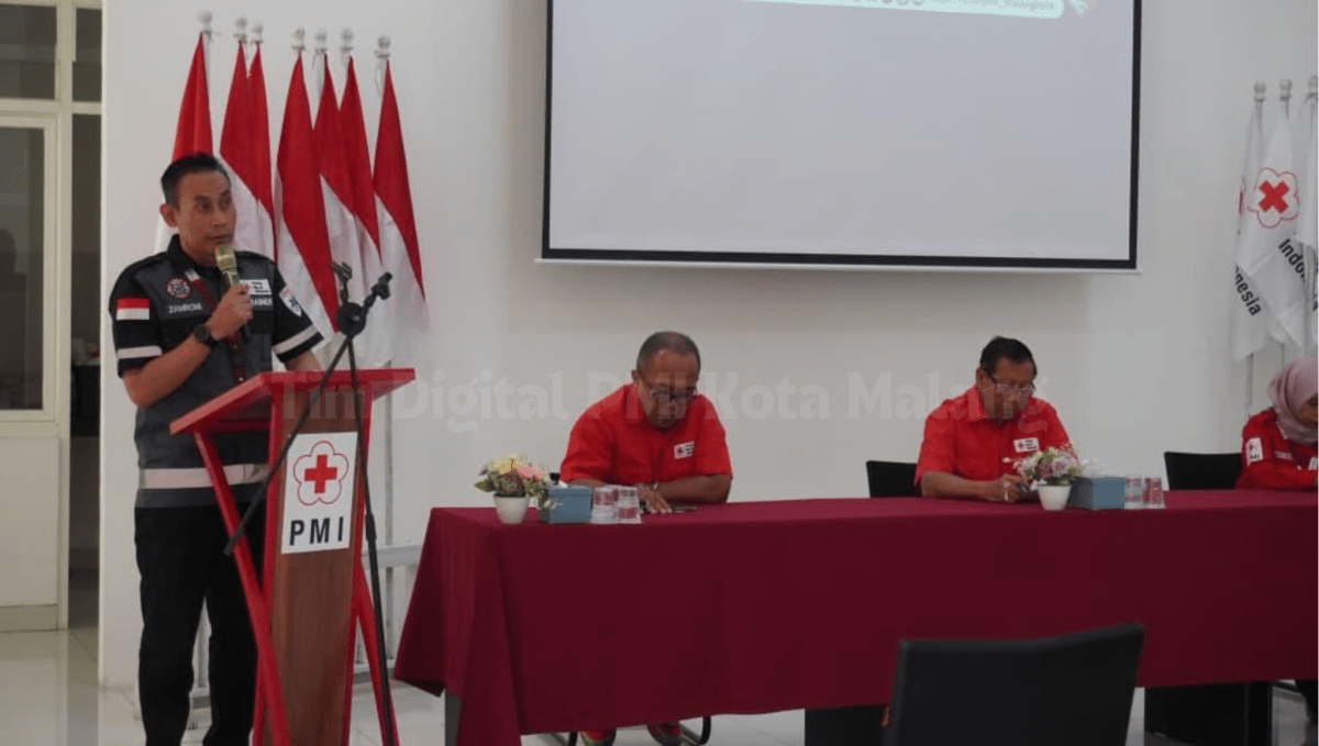 Penyampaian laporan Ketua Panitia Pelatihan Ambulans PMI Kupang